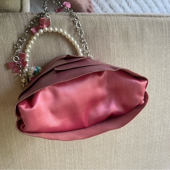 Fashionable leather with two handles. You can remove a long chain. - Picture 5 of 8